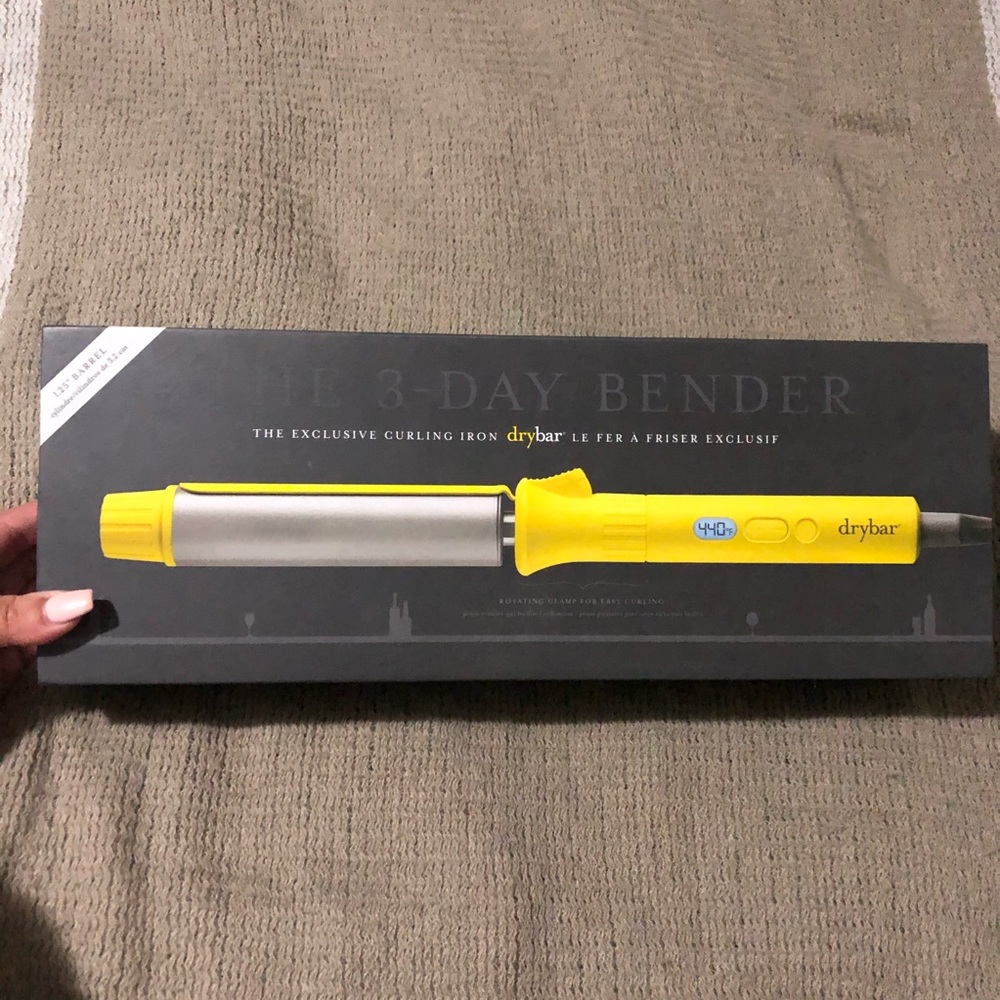 1 1/4” DryBar Curling Iron